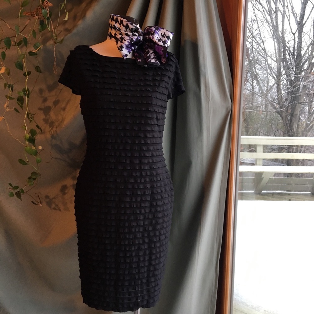 BANANA REPUBLIC Stretch Little Black Dress ✨